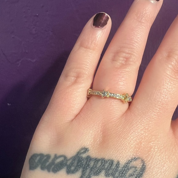 Pandora x Disney Ring - Picture 1 of 3